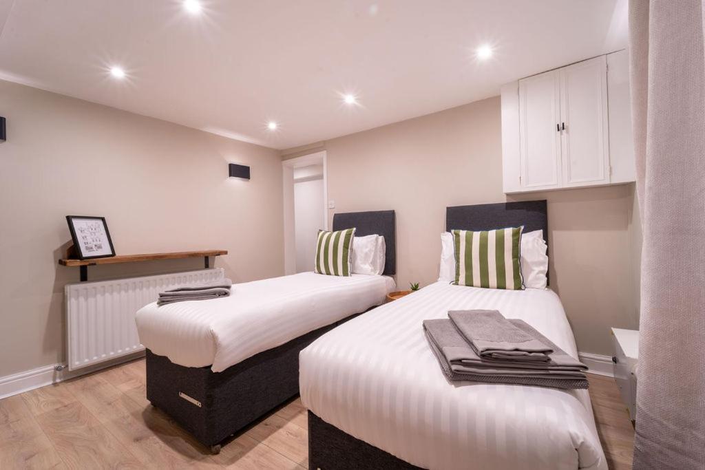Elegant 3 Bedroom Home In The Centre Of Cheltenham Exteriér fotografie