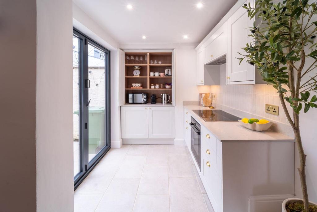 Elegant 3 Bedroom Home In The Centre Of Cheltenham Exteriér fotografie