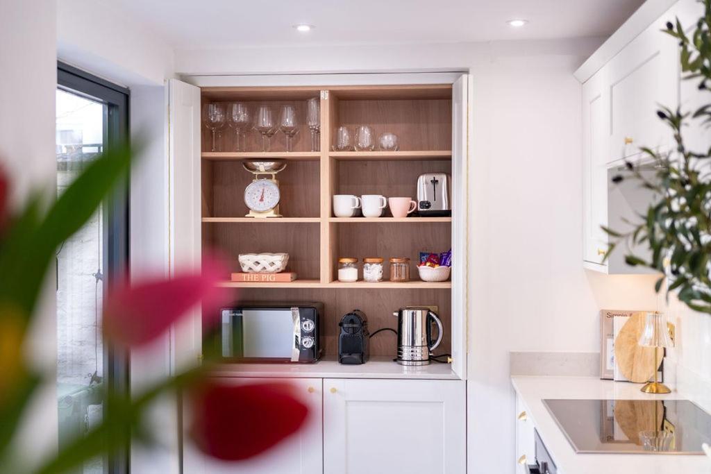 Elegant 3 Bedroom Home In The Centre Of Cheltenham Exteriér fotografie